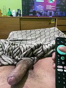 Snapshot of lpm125 chatting on 04-15-26, 09:15 lpm125 online show from 04-15-26, 09:15