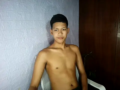 UrAsian Turjak online show from 02-25-26, 07:08