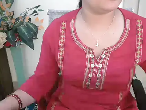  chitranshi online show from 03-26-26, 06:55