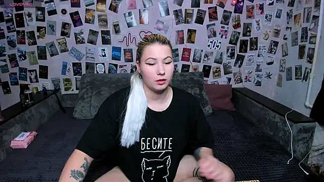 x Ulya1cutex online show from 05-15-26, 03:32