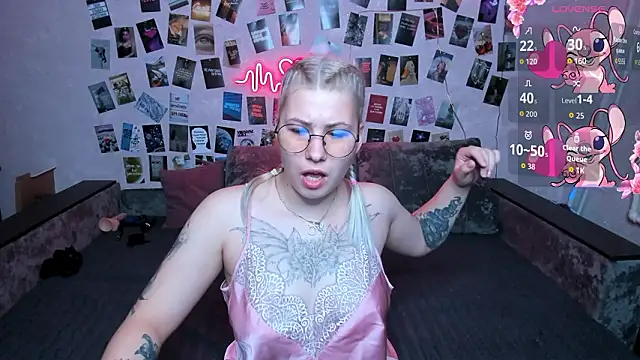 x Ulya1cutex online show from 03-21-26, 04:22