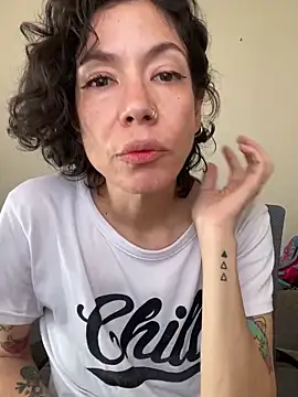 JeanneDuval8888 online show from 05-07-26, 11:41