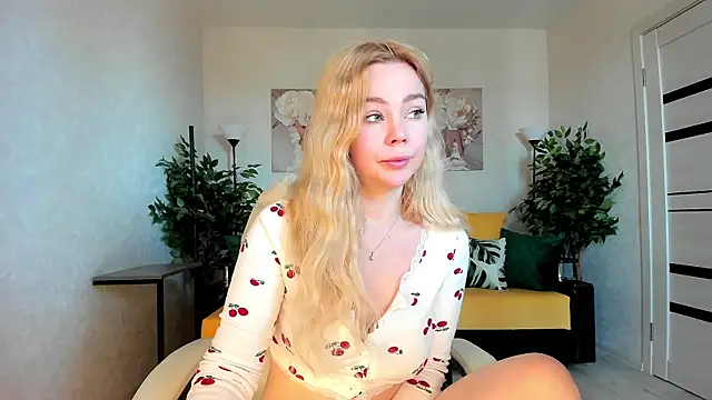 caty kiss online show from 04-14-26, 03:11