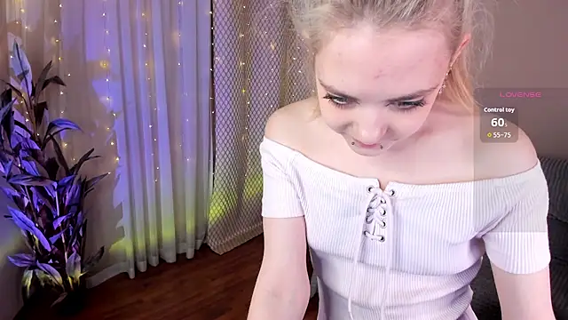 Astralil  online show from 03-11-26, 01:21