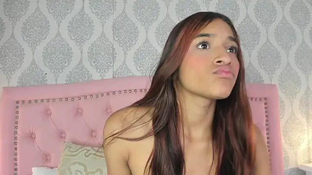 Snapshot of luciana_lopez_7 chatting on 02-19-26, 03:36 luciana lopez 7 online show from 02-19-26, 03:36