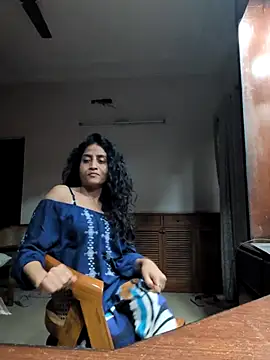 Snapshot of sexysilmy chatting on 02-24-26, 12:39 sexysilmy online show from 02-24-26, 12:39