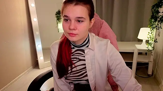 Snapshot of Monaswetty chatting on 02-28-26, 07:30 Monaswetty online show from 02-28-26, 07:30