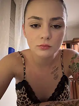 alwayshornyvivi online show from 02-11-26, 09:14