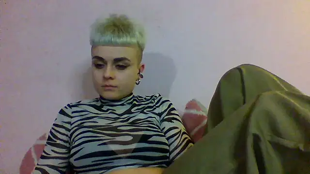 AlisaDear257 online show from 03-12-26, 08:24