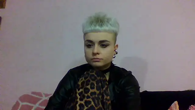 Snapshot of AlisaDear257 chatting on 03-01-26, 12:05 AlisaDear257 online show from 03-01-26, 12:05