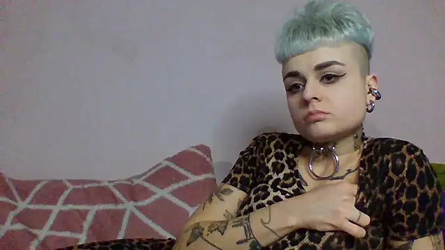 Snapshot of AlisaDear257 chatting on 02-13-26, 08:09 AlisaDear257 online show from 02-13-26, 08:09