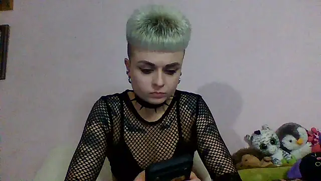 AlisaDear257 online show from 04-05-26, 09:10