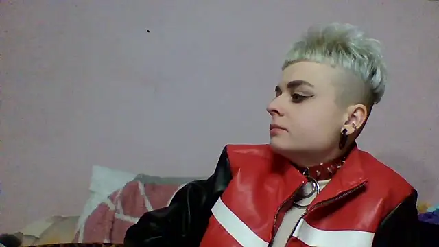 Snapshot of AlisaDear257 chatting on 02-20-26, 08:44 AlisaDear257 online show from 02-20-26, 08:44