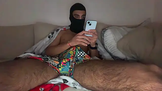 Snapshot of reubeu2pnm chatting on 02-10-26, 10:20 reubeu2pnm online show from 02-10-26, 10:20