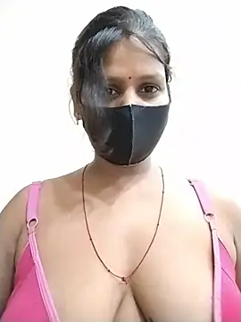 Snapshot of ankita077 chatting on 06-25-26, 01:05 ankita077 online show from 06-25-26, 01:05