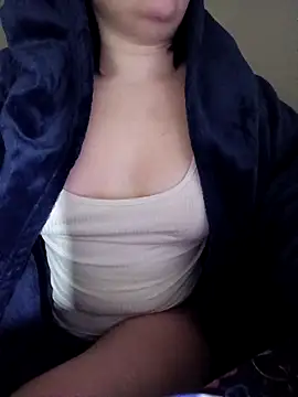 Snapshot of HornyCumBitch chatting on 02-18-26, 01:58 HornyCumBitch online show from 02-18-26, 01:58