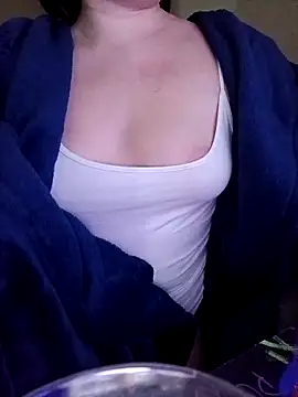 Snapshot of HornyCumBitch chatting on 02-14-26, 05:02 HornyCumBitch online show from 02-14-26, 05:02