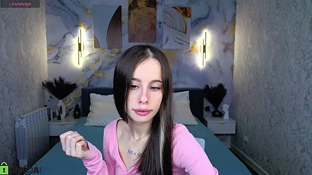 kristi kitss online show from 04-02-26, 08:54