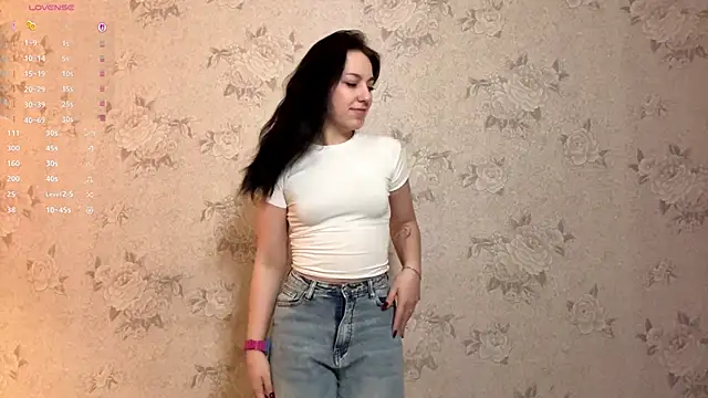 Snapshot of ShawnaBree chatting on 02-16-26, 08:18 ShawnaBree online show from 02-16-26, 08:18