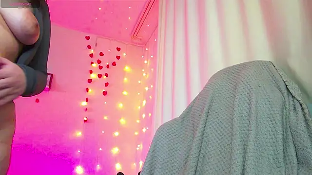 RosieNana online show from 03-11-26, 05:18