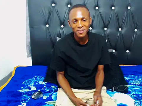 NtandoXx online show from 05-31-26, 04:46