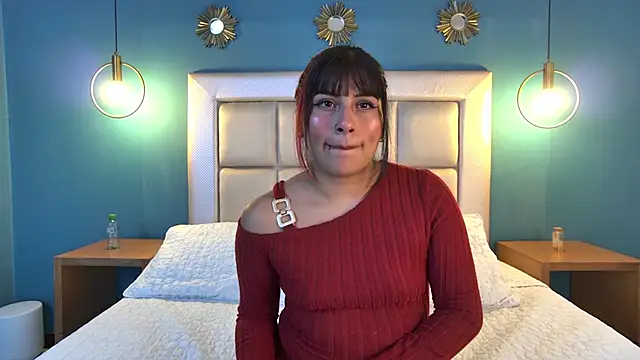 Snapshot of nyx__x chatting on 02-19-26, 07:44 nyx x online show from 02-19-26, 07:44