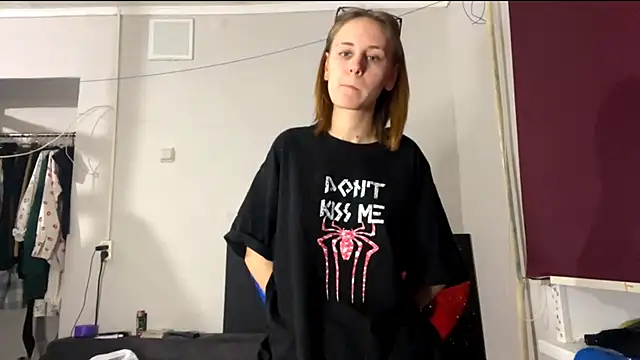 Sweety Burger online show from 02-16-26, 03:10