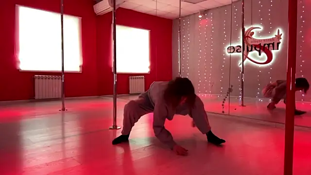 Snapshot of SlunkRear chatting on 02-15-26, 01:17 SlunkRear online show from 02-15-26, 01:17