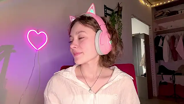 SlunkRear online show from 03-26-26, 02:21