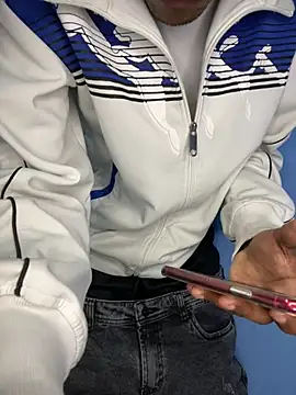 Snapshot of mondacuo3000 chatting on 02-28-26, 11:43 mondacuo3000 online show from 02-28-26, 11:43