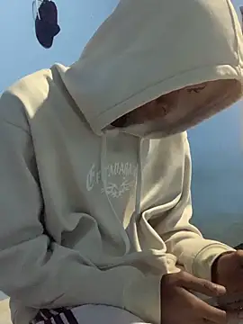 Snapshot of mondacuo3000 chatting on 02-14-26, 03:23 mondacuo3000 online show from 02-14-26, 03:23