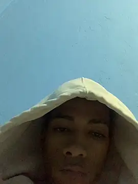 Snapshot of mondacuo3000 chatting on 02-11-26, 01:16 mondacuo3000 online show from 02-11-26, 01:16