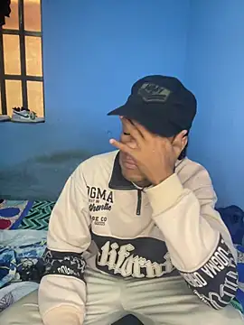 Snapshot of mondacuo3000 chatting on 02-27-26, 03:23 mondacuo3000 online show from 02-27-26, 03:23