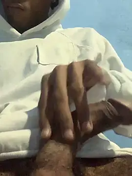 Snapshot of mondacuo3000 chatting on 02-10-26, 12:37 mondacuo3000 online show from 02-10-26, 12:37