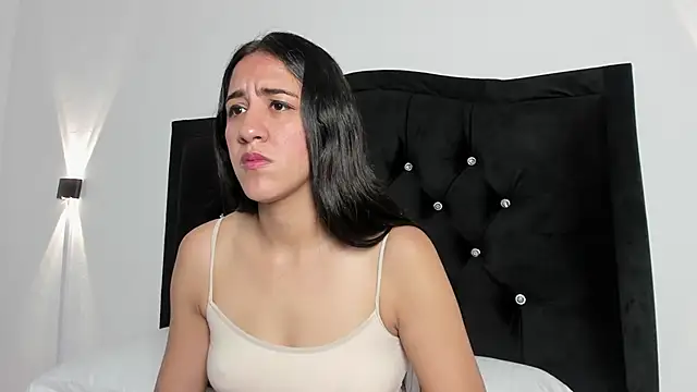 Snapshot of gisell_antonella chatting on 02-12-26, 12:49 gisell antonella online show from 02-12-26, 12:49