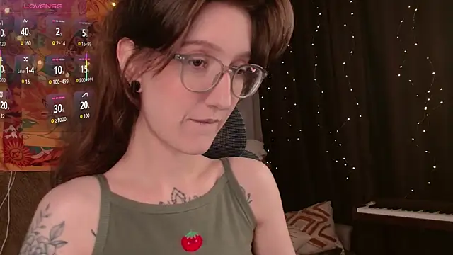 lolami  online show from 07-04-26, 07:26