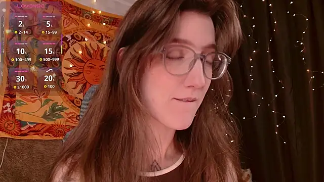 Snapshot of lolami_ chatting on 02-22-26, 05:21 lolami online show from 02-22-26, 05:21