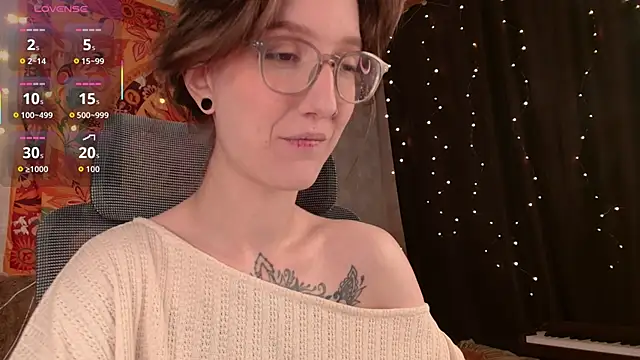 lolami  online show from 05-30-26, 07:47