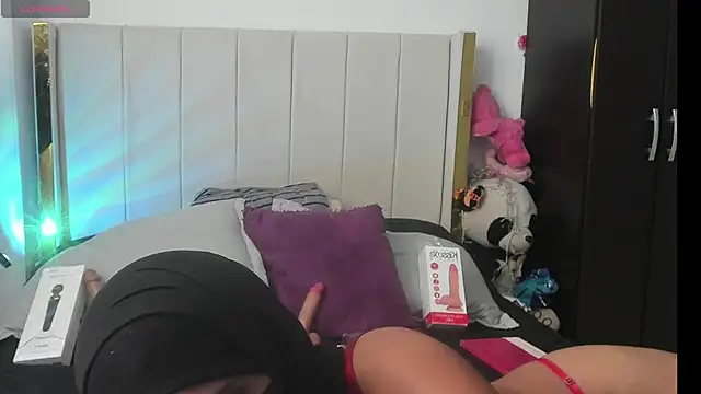 Snapshot of zahra_zaid chatting on 02-11-26, 08:52 zahra zaid online show from 02-11-26, 08:52