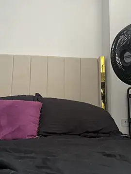 Snapshot of zahra_zaid chatting on 02-13-26, 03:01 zahra zaid online show from 02-13-26, 03:01