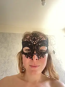 PetiteMimiSexy online show from 04-21-26, 09:38