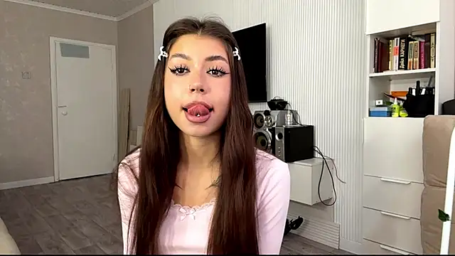 You Club Winx online show from 03-19-26, 09:20