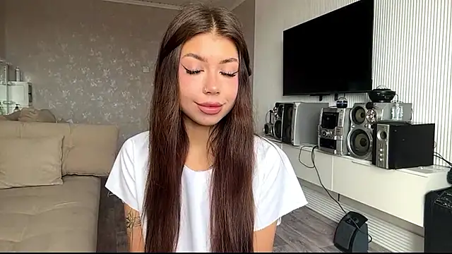 You Club Winx online show from 03-27-26, 06:55