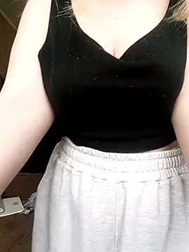 EvaTallor online show from 04-15-26, 08:31