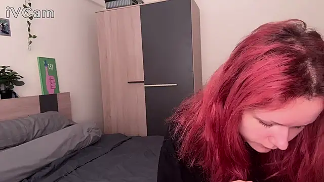 pixieyes00n online show from 02-15-26, 02:12