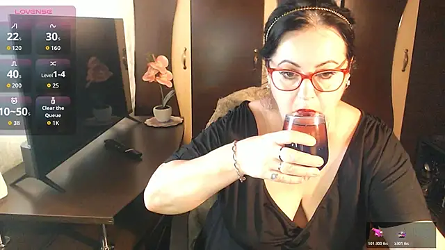 exiMIlf online show from 06-13-26, 11:52