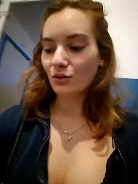 sweetsophie69 online show from 03-25-26, 06:51