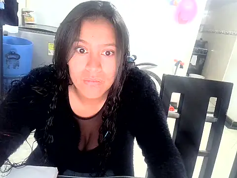 luna E online show from 04-17-26, 12:19