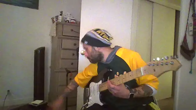 Snapshot of TheDaddio03 chatting on 02-21-26, 04:14 TheDaddio03 online show from 02-21-26, 04:14