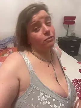 Laura-Loveyou online show from 02-16-26, 03:10